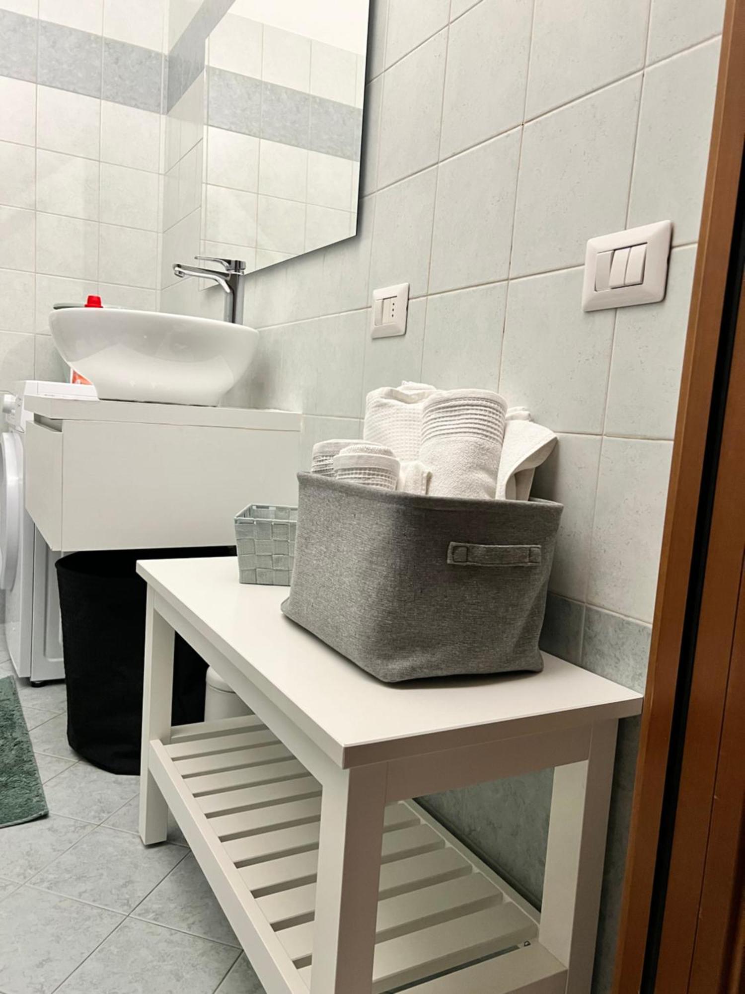 Jacam Home Free Parking Como Albese Con Cassano Bagian luar foto