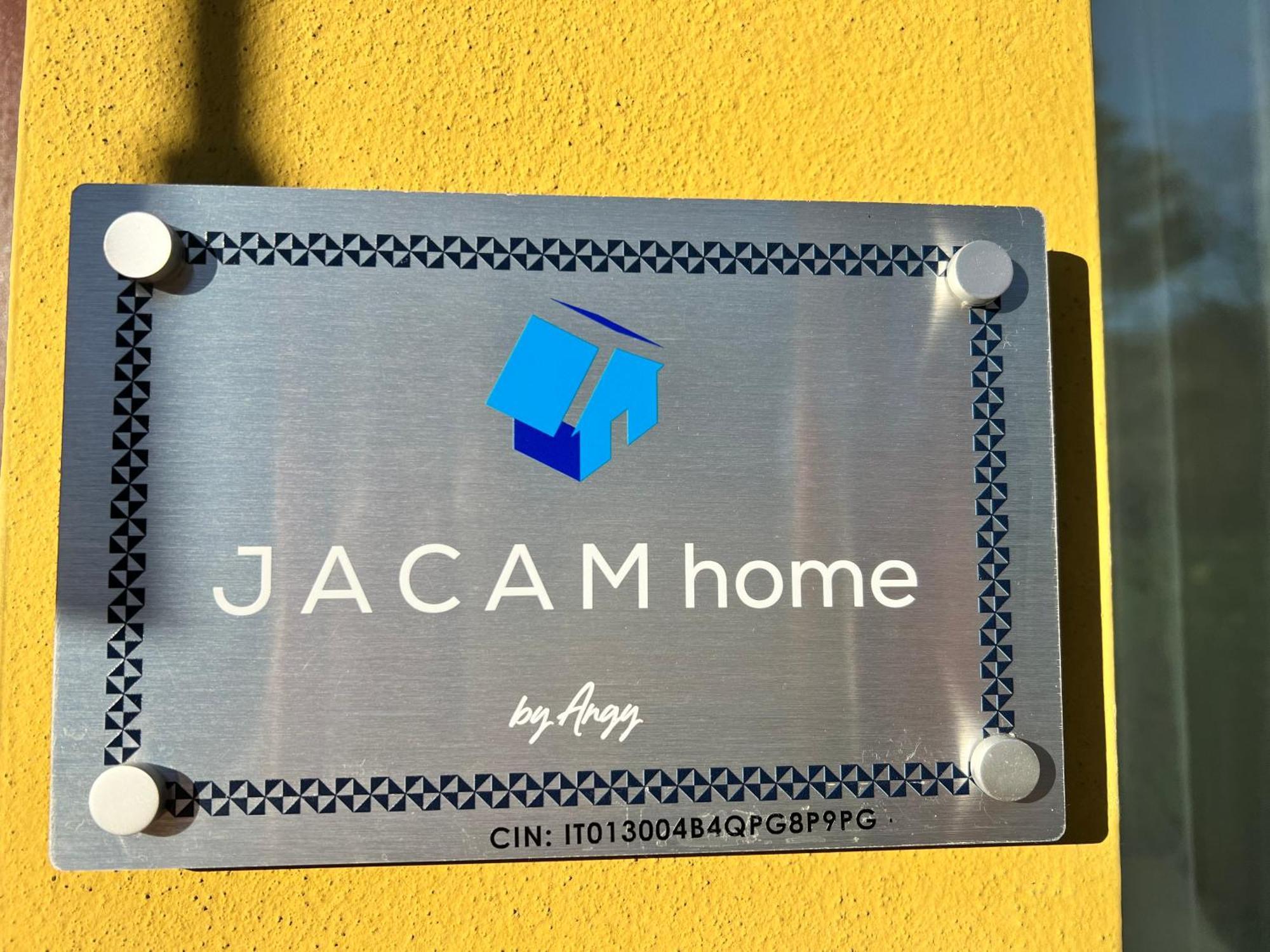 Jacam Home Free Parking Como Albese Con Cassano Bagian luar foto